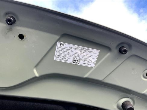 Used 2024 Hyundai Santa Cruz Limited image 32