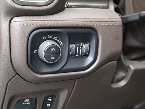 Used 2025 RAM 1500 Limited image 18