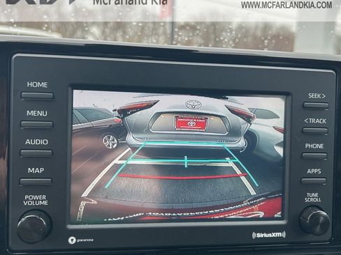 Used 2021 Toyota RAV4 LE image 12