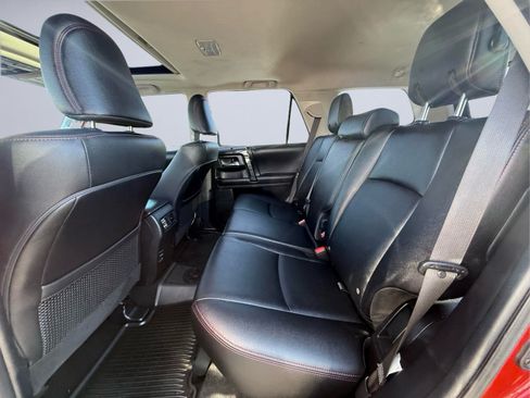 Used 2019 Toyota 4Runner TRD Off-Road Premium AWD/4WD image 17
