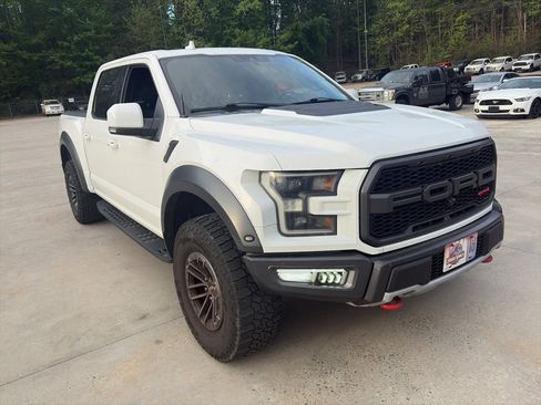 Used 2019 Ford F150 Raptor w/ Equipment Group 802A Luxury AWD/4WD image 1
