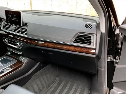 Used 2019 Audi Q5 2.0T Premium Plus w/ Premium Plus Package image 21