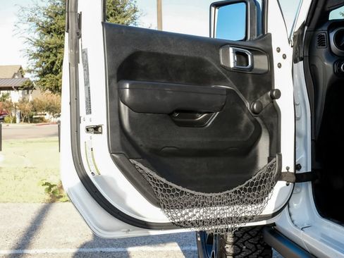 Used 2022 Jeep Wrangler Sport AWD/4WD image 21