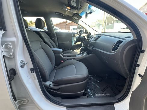 Used 2014 Kia Sportage LX AWD/4WD image 8