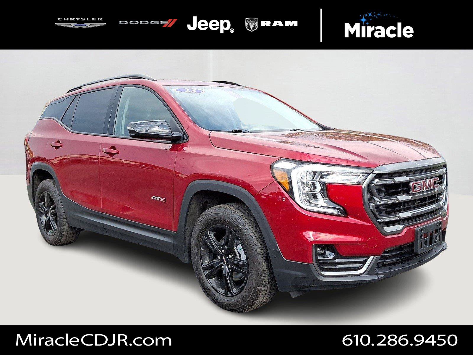 Used 2023 GMC Terrain AT4 AWD/4WD image 1