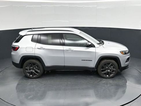 New 2026 Jeep Compass Altitude image 50
