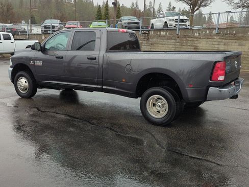 Used 2018 RAM 3500 Tradesman w/ Chrome Appearance Group image 4
