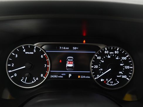 Used 2025 Nissan Rogue SV image 29