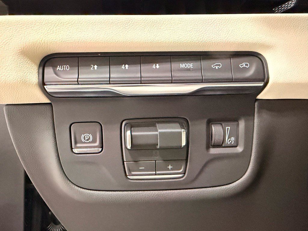 Used 2026 Cadillac Escalade Sport w/ Touring Package AWD/4WD image 30