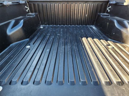 Used 2020 Toyota Tacoma SR5 image 31