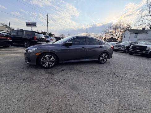Used 2018 Honda Civic EX-L image 34