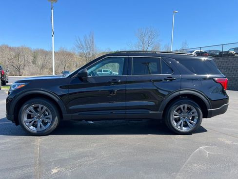 Used 2026 Ford Explorer Active AWD/4WD image 42