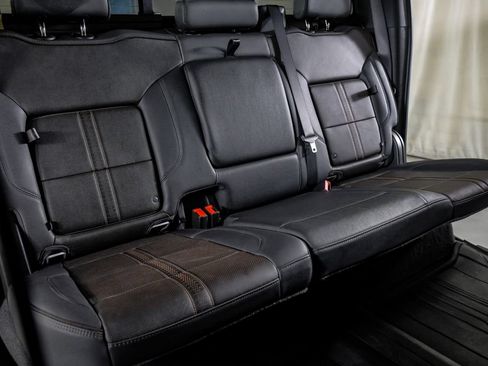 Used 2025 Chevrolet Silverado 3500 High Country w/ High Country Premium Package AWD/4WD image 31