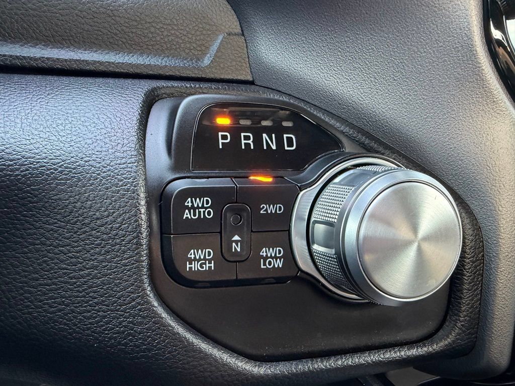 Used 2022 RAM 1500 Laramie AWD/4WD image 25