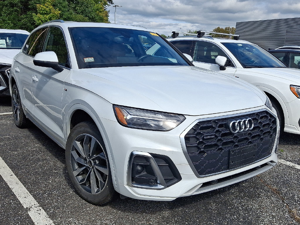 Certified 2023 Audi Q5 2.0T Premium Plus w/ Premium Plus Package AWD/4WD image 3