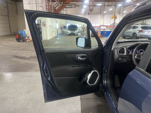 Used 2021 Jeep Renegade Sport AWD/4WD image 18