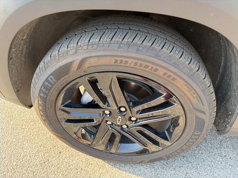 Used 2026 Chevrolet Trax ACTIV w/ Driver Confidence Package image 11