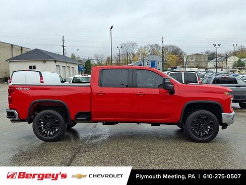 Certified 2025 Chevrolet Silverado 2500 LT w/ Leather Package image 9