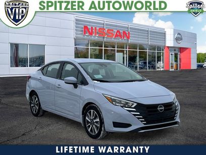 New 2025 Nissan Versa SV w/ Trunk Package