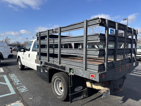 Used 2012 Ford F350 XL w/ Trailer Tow Pkg image 12