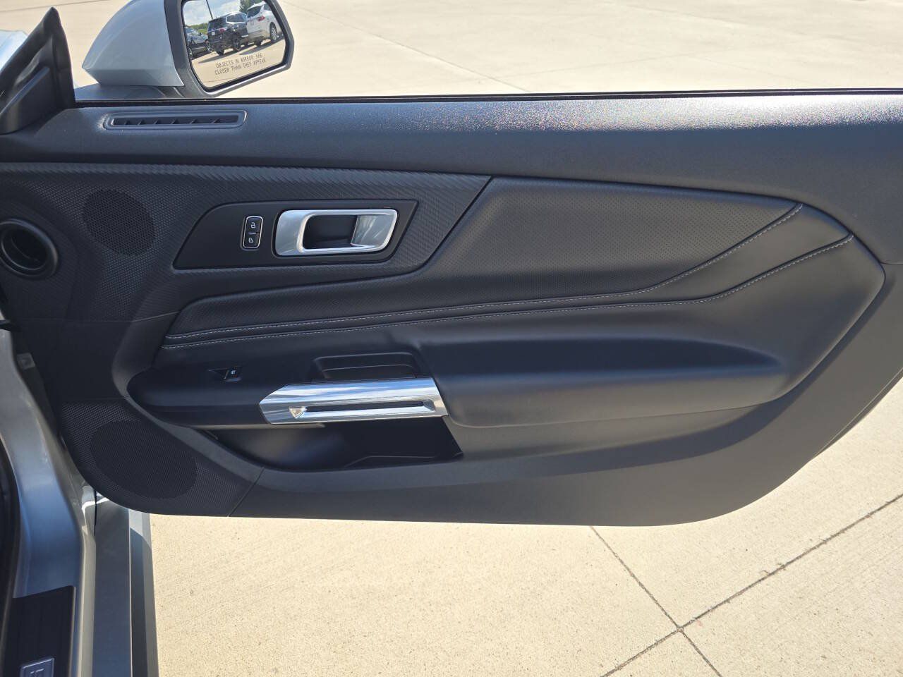 Used 2025 Ford Mustang Premium RWD image 18