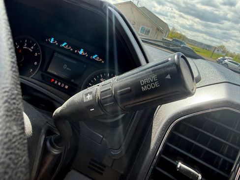 Used 2019 Ford F150 XLT w/ Equipment Group 302A Luxury AWD/4WD image 19