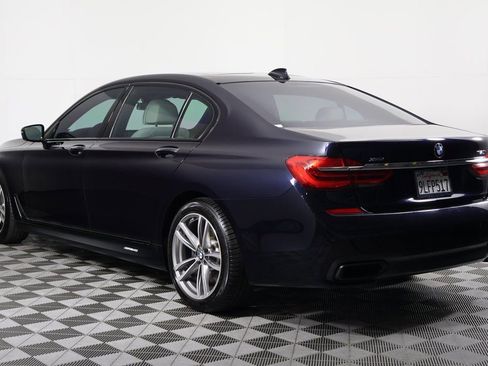 Used 2019 BMW 750i xDrive w/ M Sport Package image 6