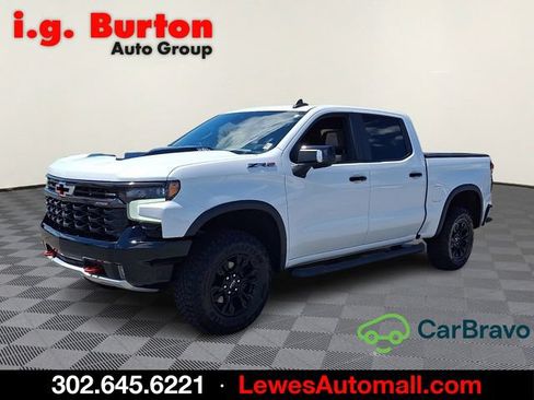 Used 2023 Chevrolet Silverado 1500 ZR2 AWD/4WD image 3