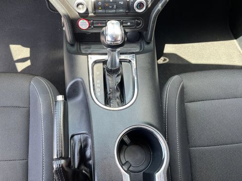 Used 2016 Ford Mustang Coupe RWD image 26
