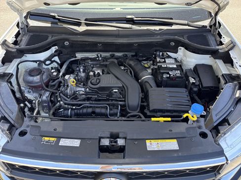 Used 2023 Volkswagen Taos S image 29