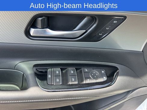 Used 2025 Nissan Murano SL image 12