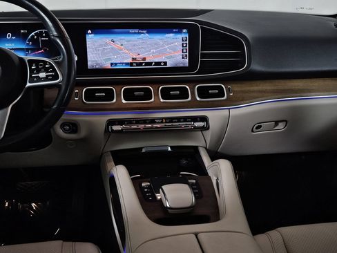 Used 2021 Mercedes-Benz GLE 350 w/ AMG Line Exterior image 10