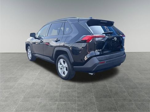 Used 2021 Toyota RAV4 XLE image 3