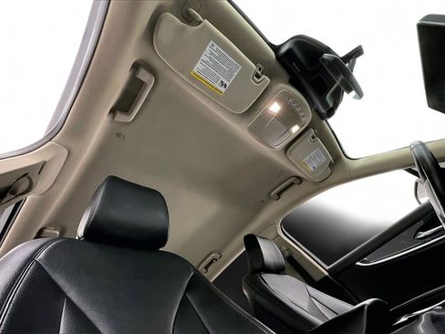 Used 2022 Lincoln Nautilus FWD image 22