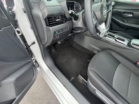 Used 2021 Nissan Sentra SV image 39