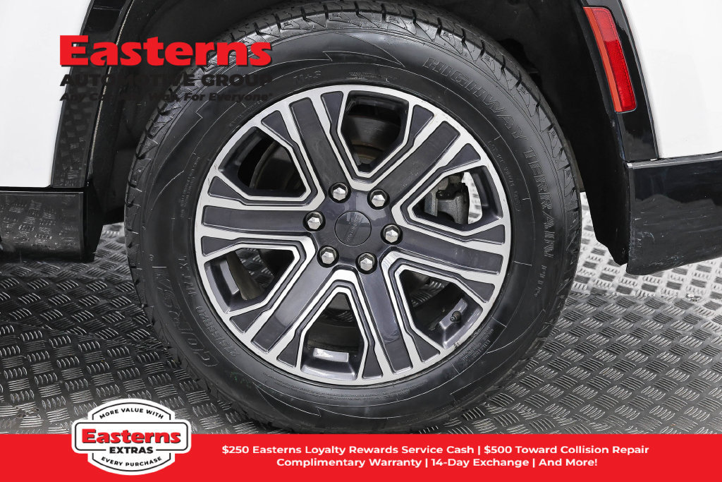 Used 2024 Jeep Wagoneer Series II AWD/4WD image 35