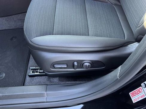 Used 2026 Buick Envista Preferred w/ Convenience I Package FWD image 18