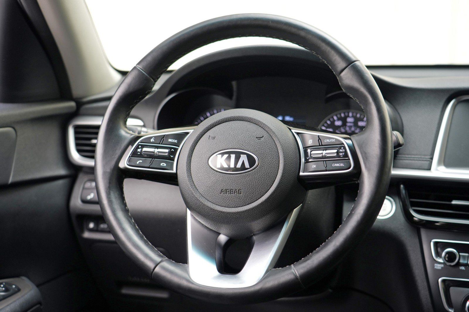 Used 2020 Kia Optima SE FWD image 20