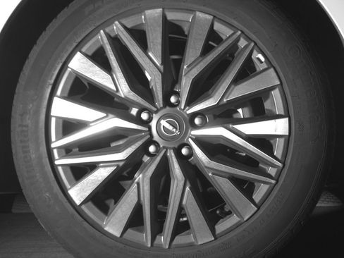 Used 2025 Nissan Altima 2.5 SV image 13