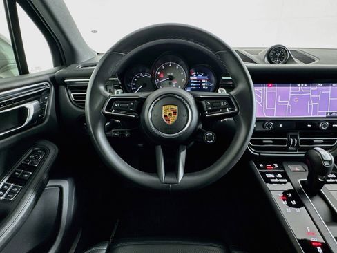 Used 2023 Porsche Macan S AWD/4WD image 4
