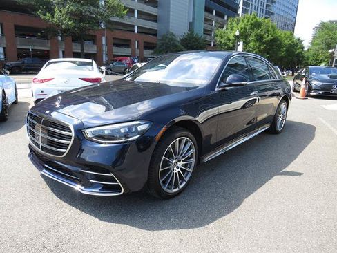 Used 2023 Mercedes-Benz S 580 4MATIC Sedan w/ AMG Line image 1