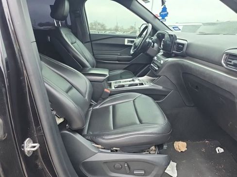 Used 2020 Ford Explorer XLT w/ Equipment Group 202A image 13