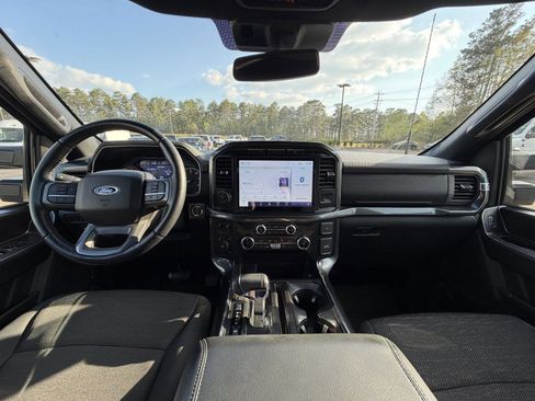 Used 2022 Ford F150 XLT w/ Equipment Group 302A High image 8