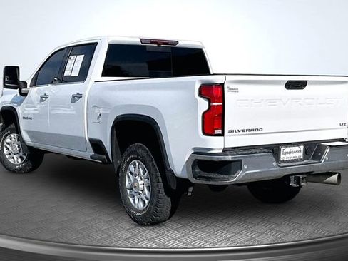 Used 2024 Chevrolet Silverado 2500 LTZ w/ LTZ Plus Package image 4