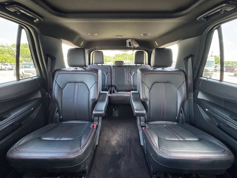 Used 2023 Ford Expedition Limited AWD/4WD image 30