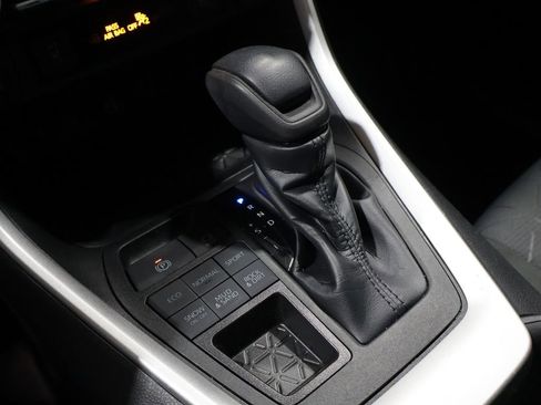 Used 2023 Toyota RAV4 XLE w/ Convenience Package image 29