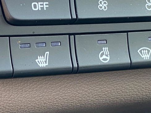 Used 2021 Hyundai Tucson Limited image 17