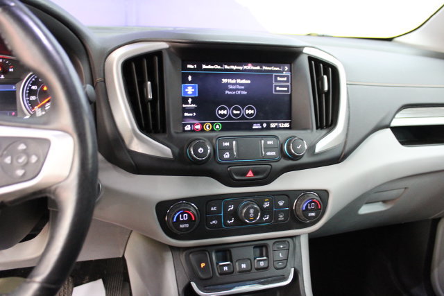 Used 2020 GMC Terrain SLT w/ Preferred Package FWD image 19