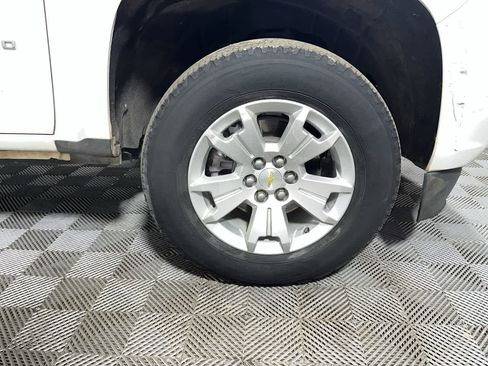 Used 2022 Chevrolet Colorado LT w/ Fleet Safety Package image 10