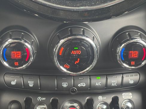 Used 2022 MINI Cooper S image 4